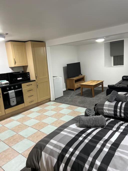 Studio Flat Twin - Town Centre Merthyr Tydfil Luaran gambar